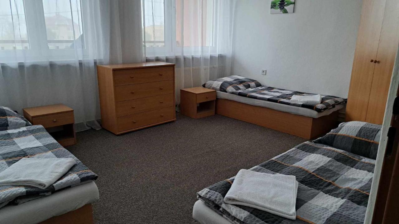 Naty Apartman Haniska Dış mekan fotoğraf